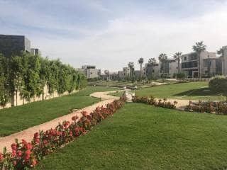 Pyramids Walk | توين هاوس