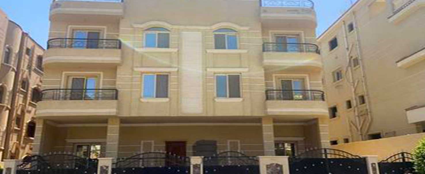 El Banafseg | Building