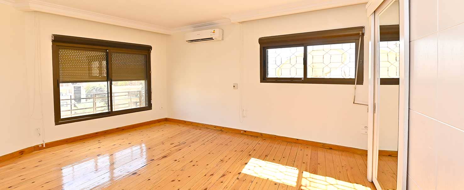 Sarayat | Penthouse
