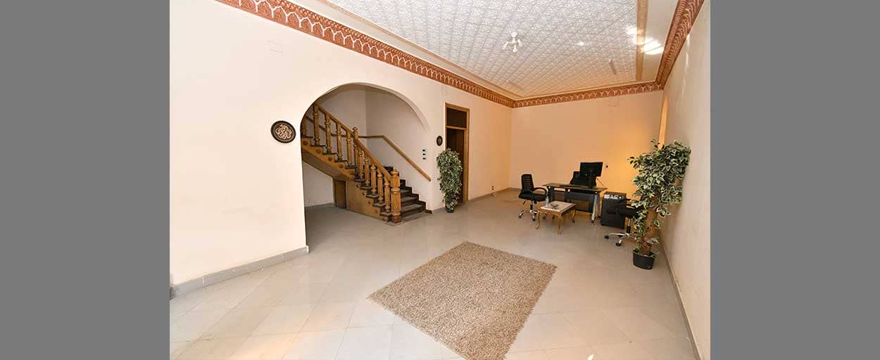 Sarayat | Building