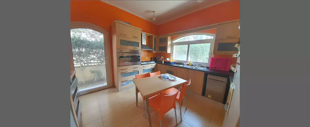  | Villa