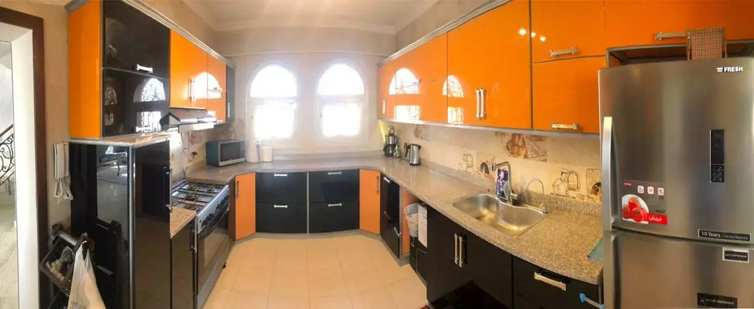 hyperone | Villa
