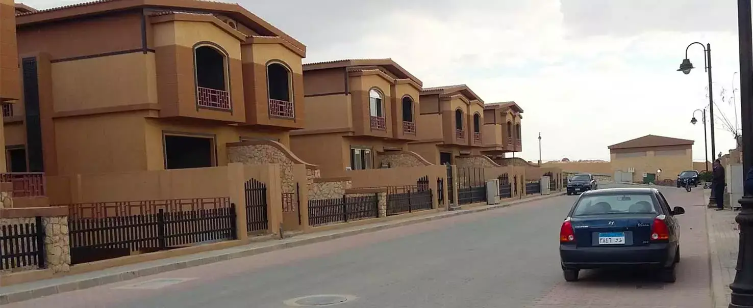Pyramids Walk | Twin-house