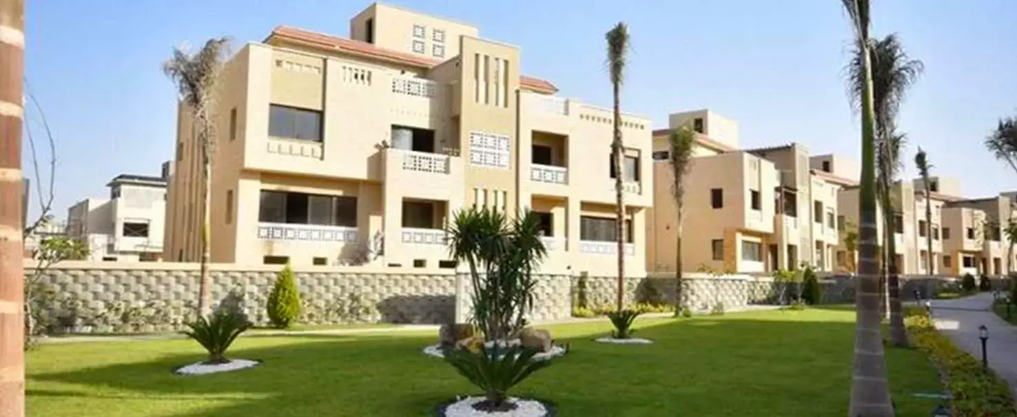 Green 4 | Twin House