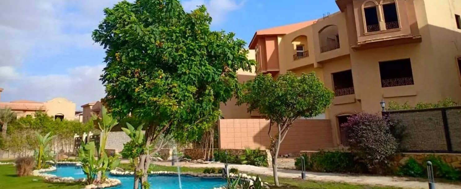 Moon Valley | Twin House