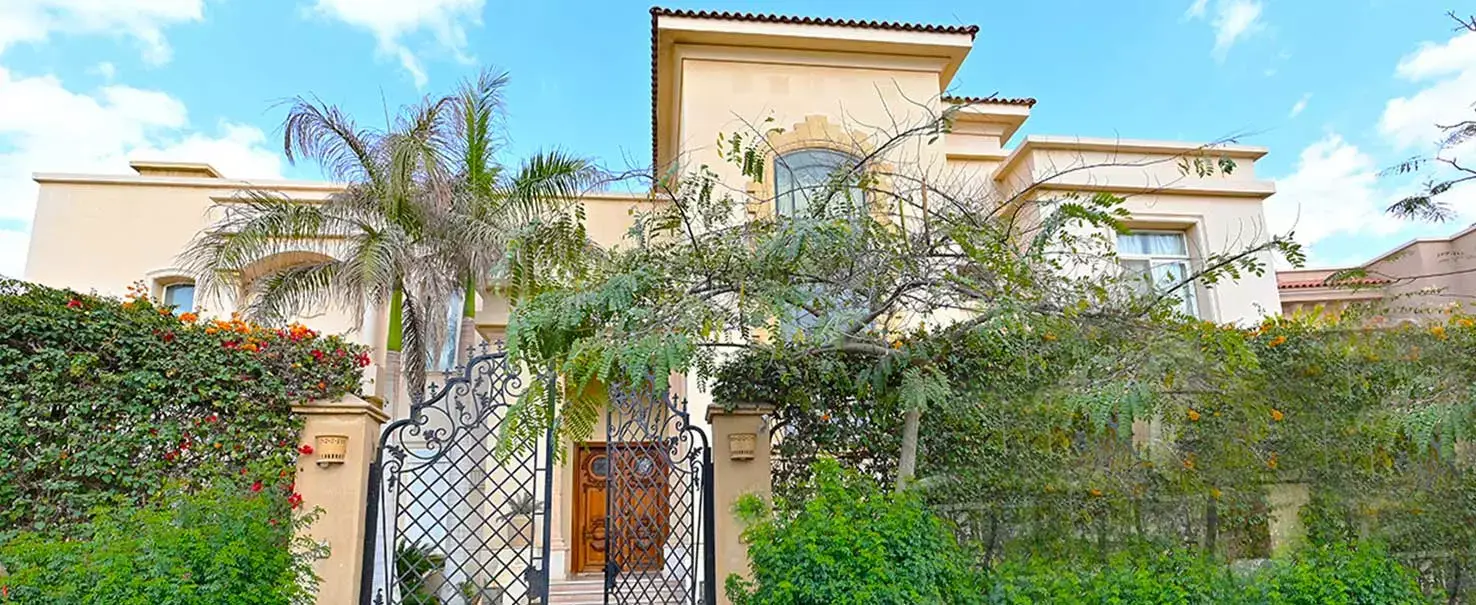  | Villa