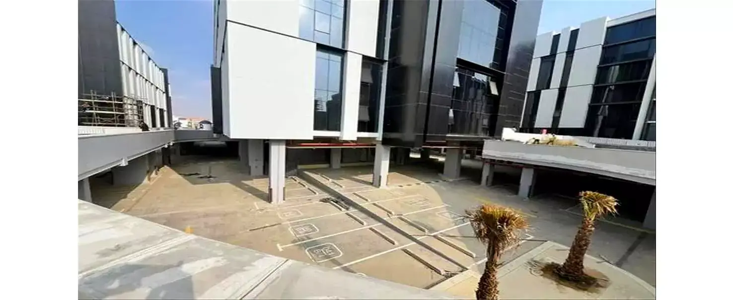 HydePark New Cairo | Office Space