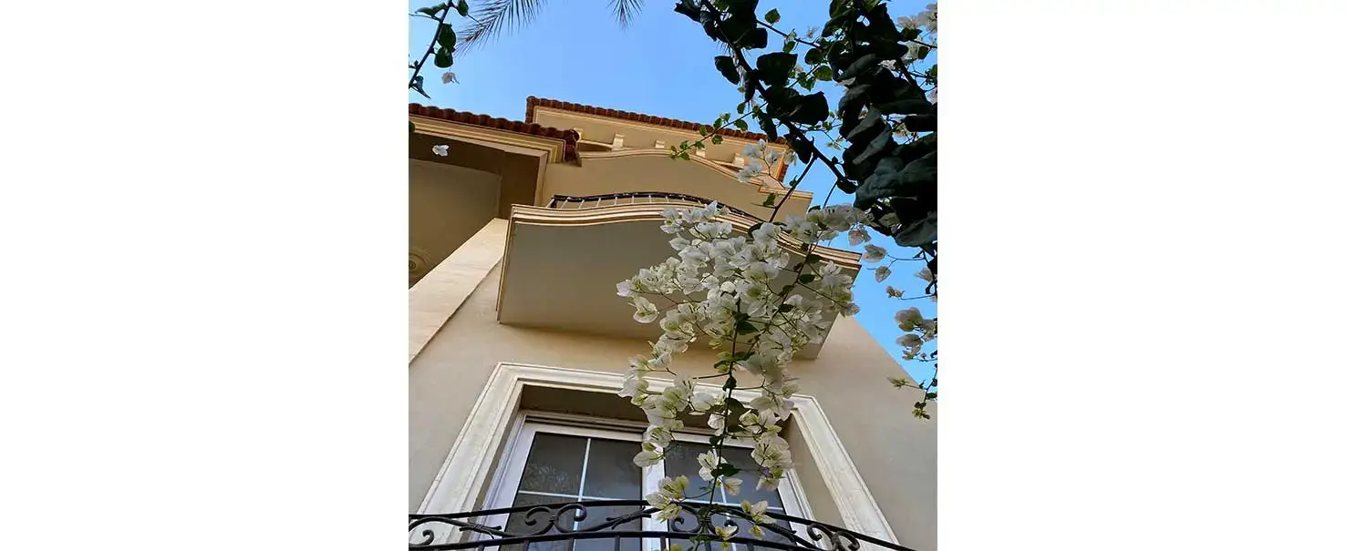  | Villa
