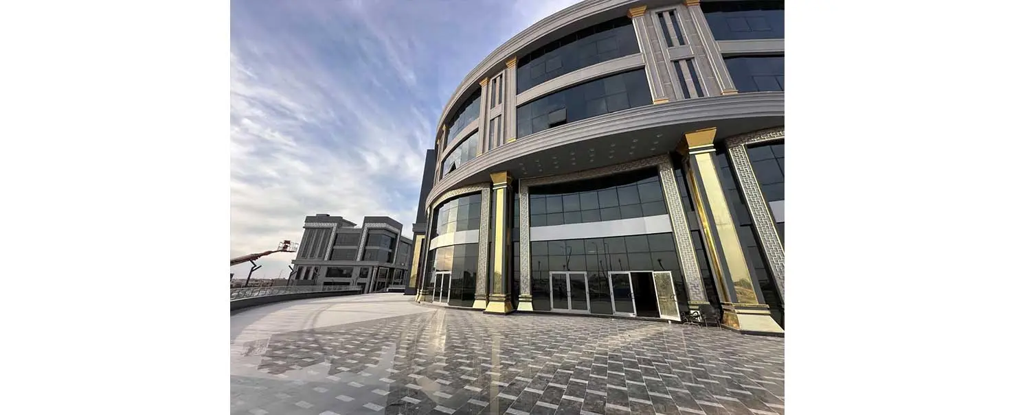  | Commercial Project