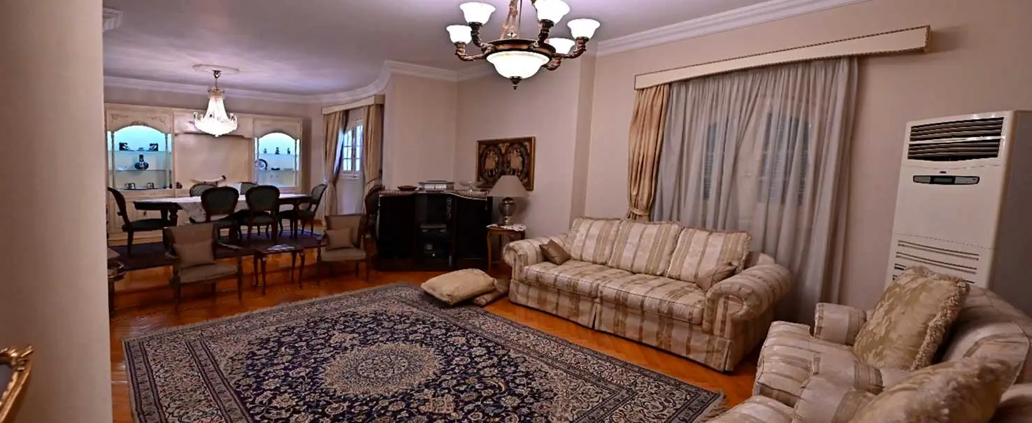 El Banafseg | Villa