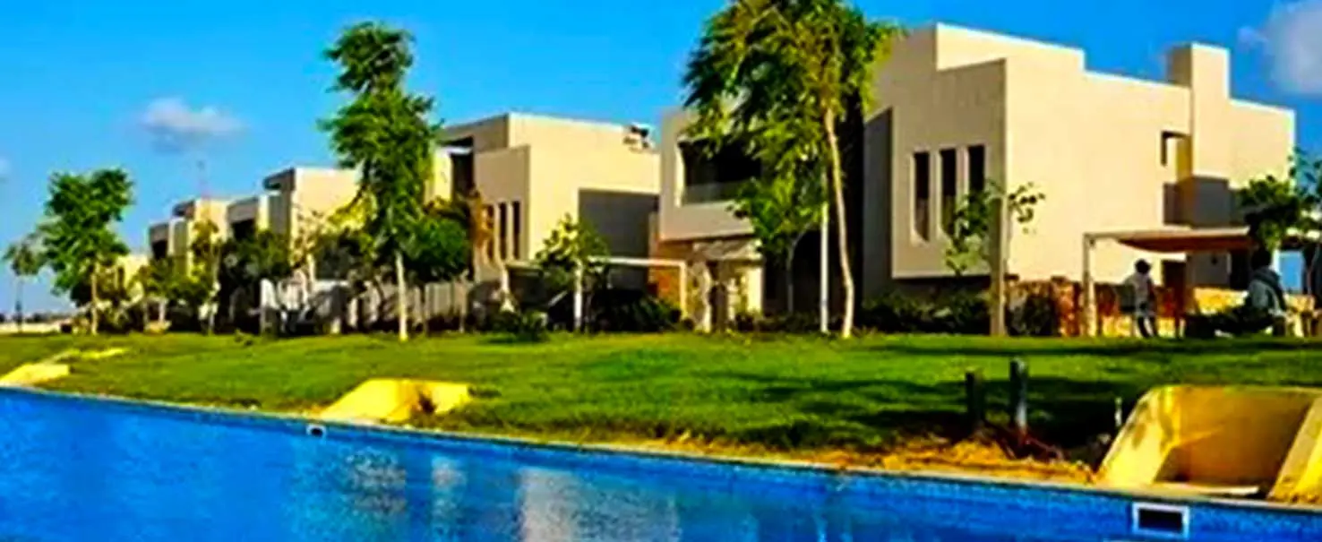 Hacienda Bay | Twin House