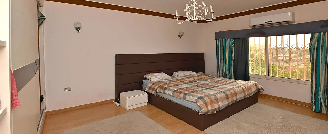  | Twin-house