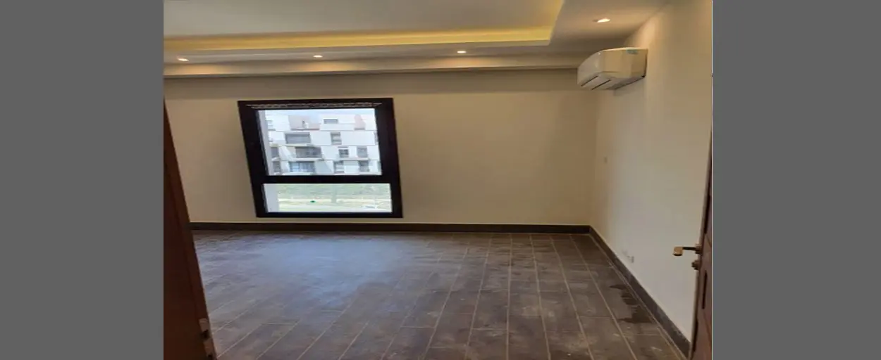 Courtyard - Westown | Penthouse