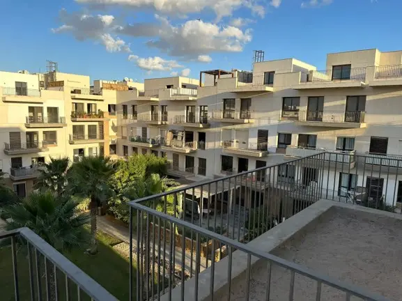Courtyard - Westown | Penthouse