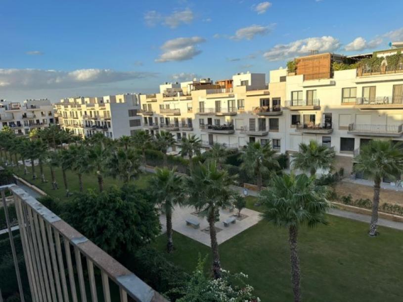Courtyard - Westown | Penthouse