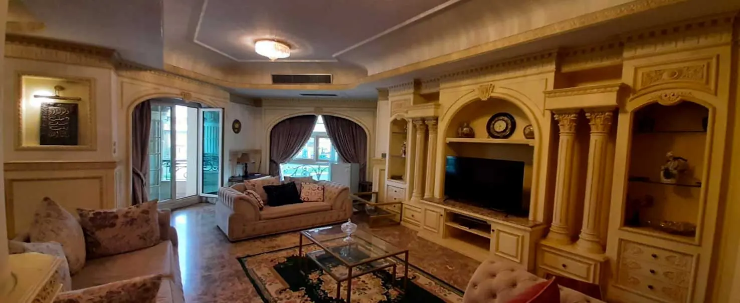 El Shwayfat | Villa