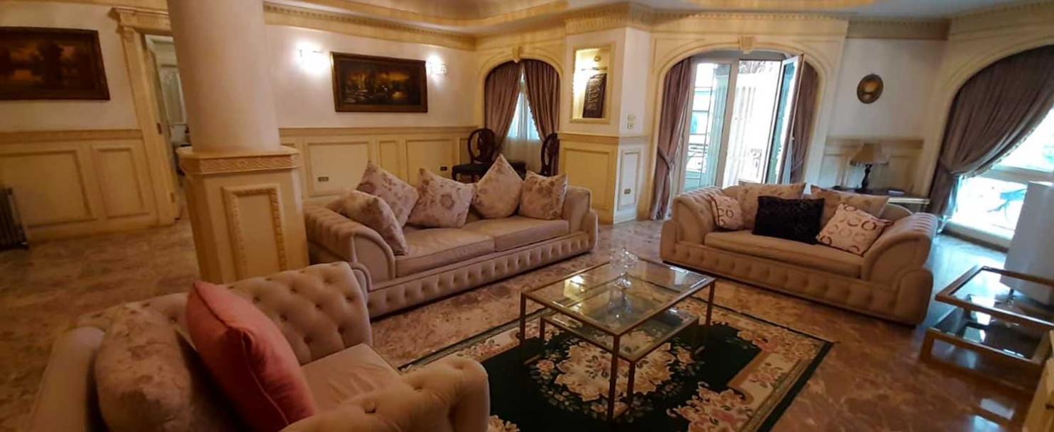 El Shwayfat | Villa
