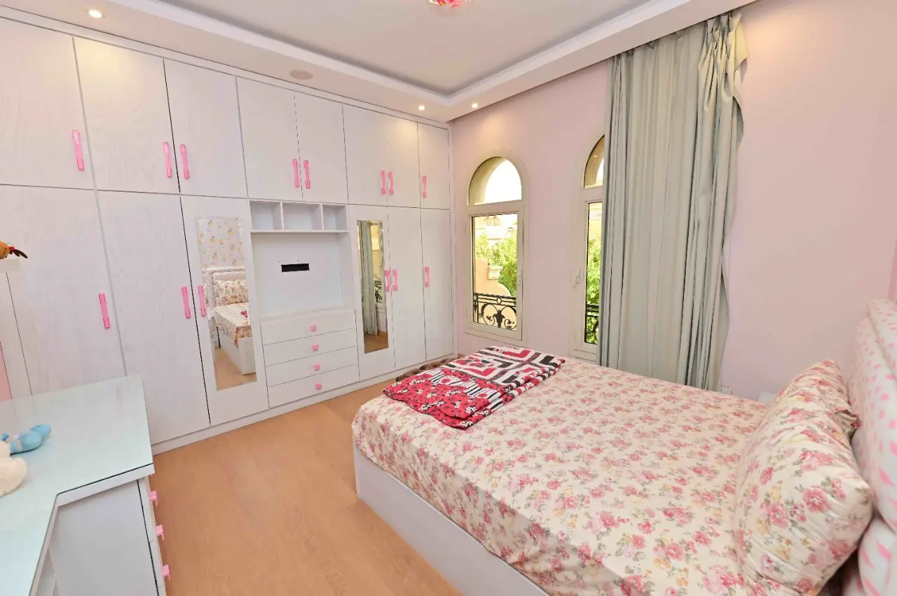 Les rois | Twin-house