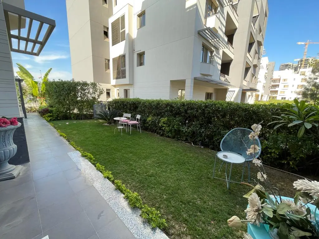 Aeon | Apartment