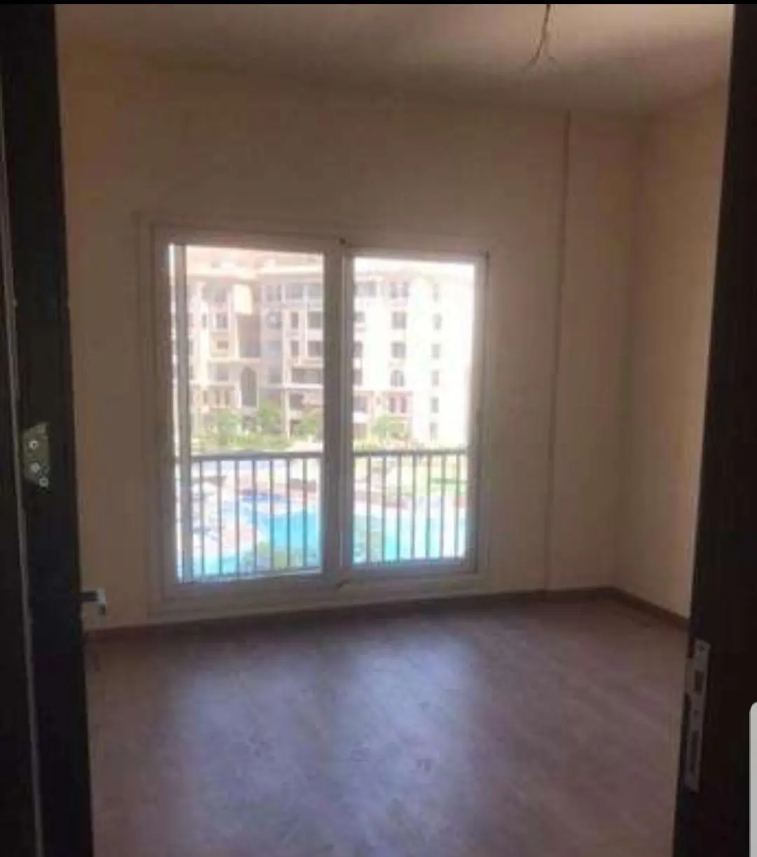 90 avenue | Apartment