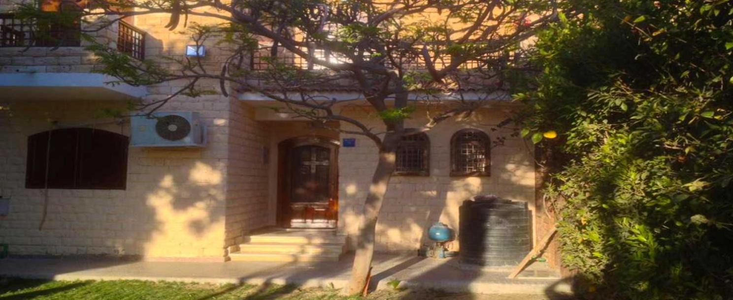  | Villa