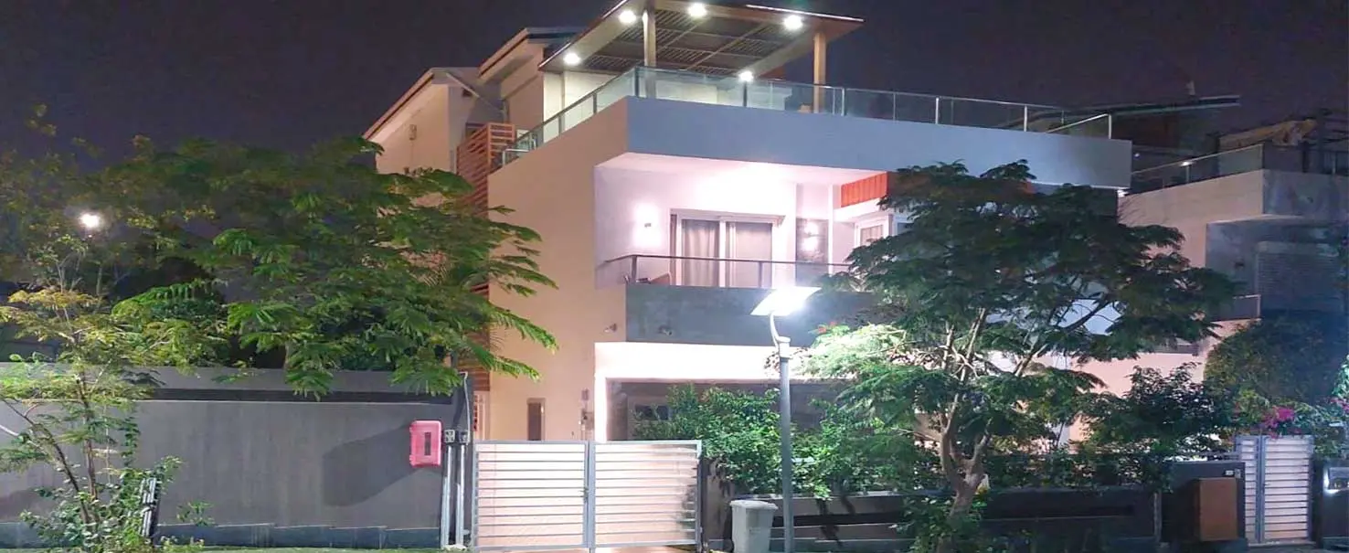 زايد ديونز | فيلا