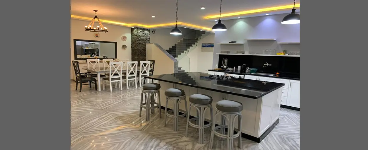 Hacienda Bay | Townhouse