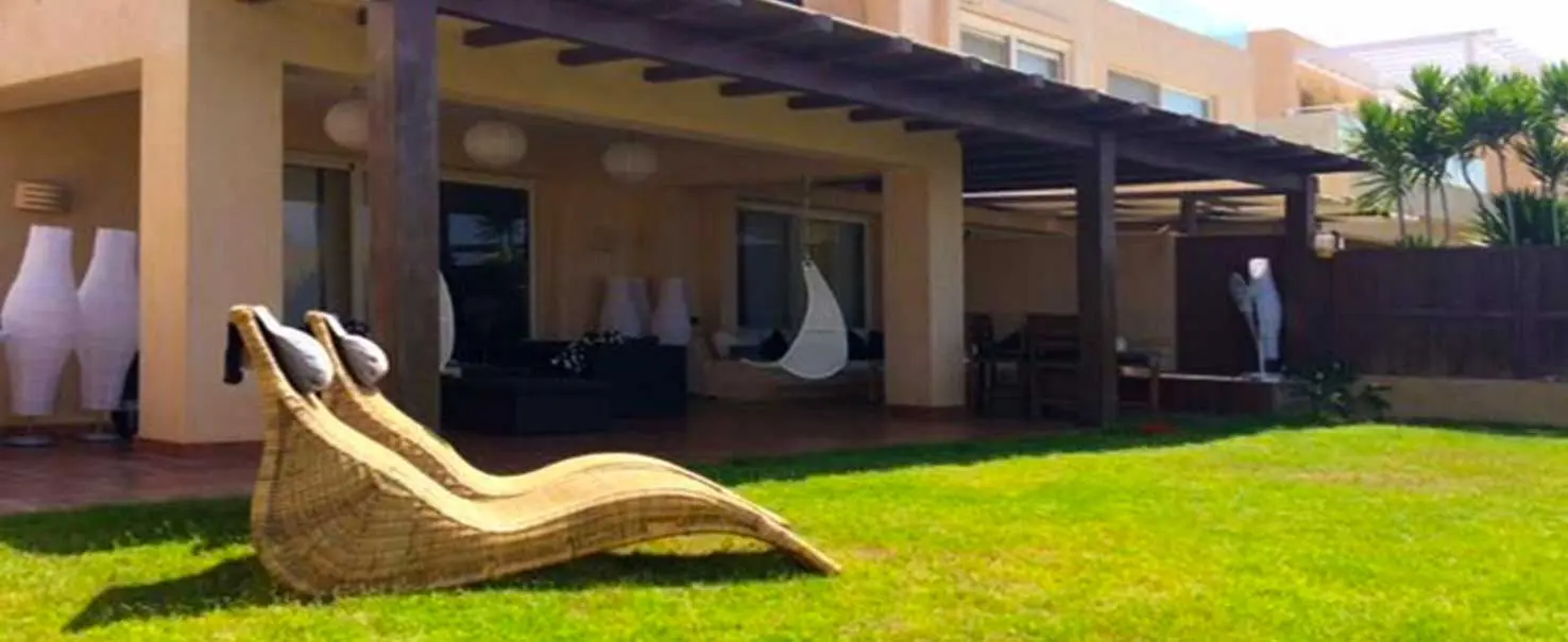 Hacienda White Ext | Chalet
