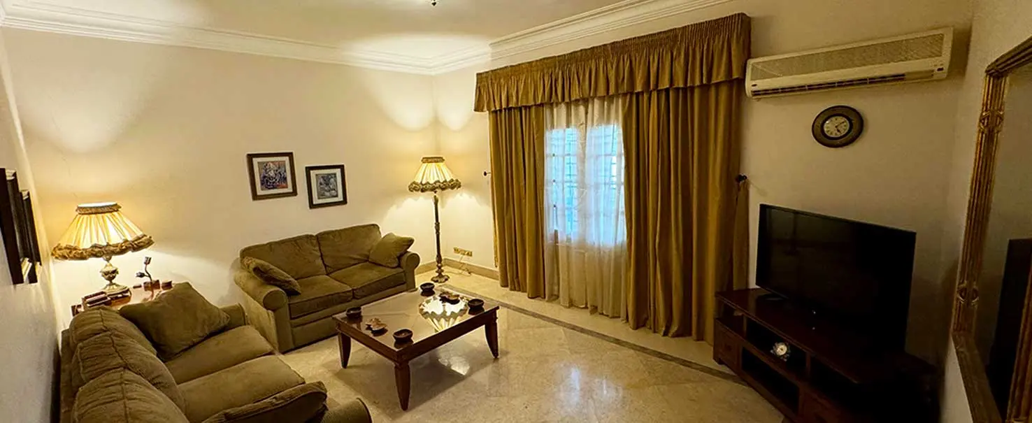 El Banafseg | Villa