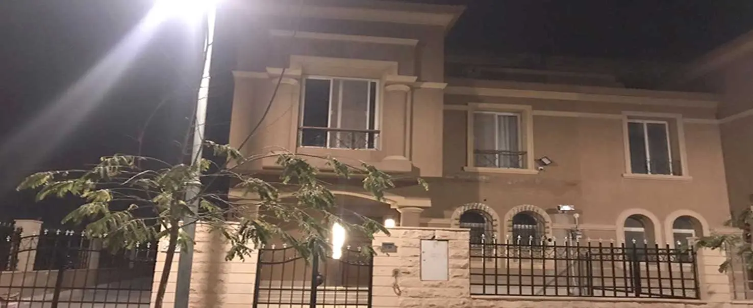 رويال ميدوز | توين هاوس