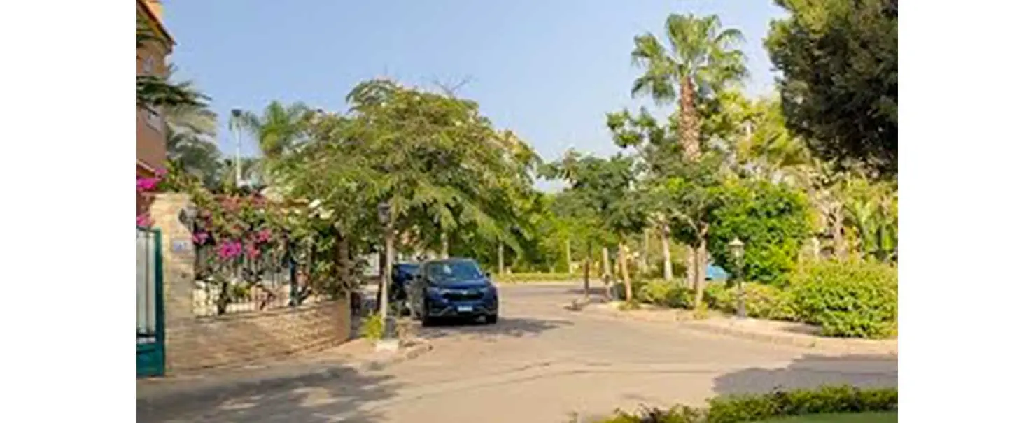 Hay El Nada | Twin House