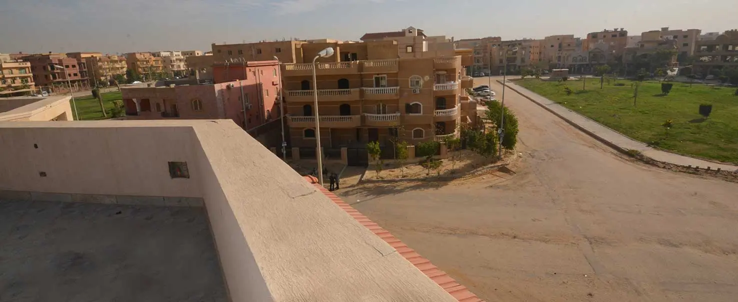 Yasmeen Greenland | Villa