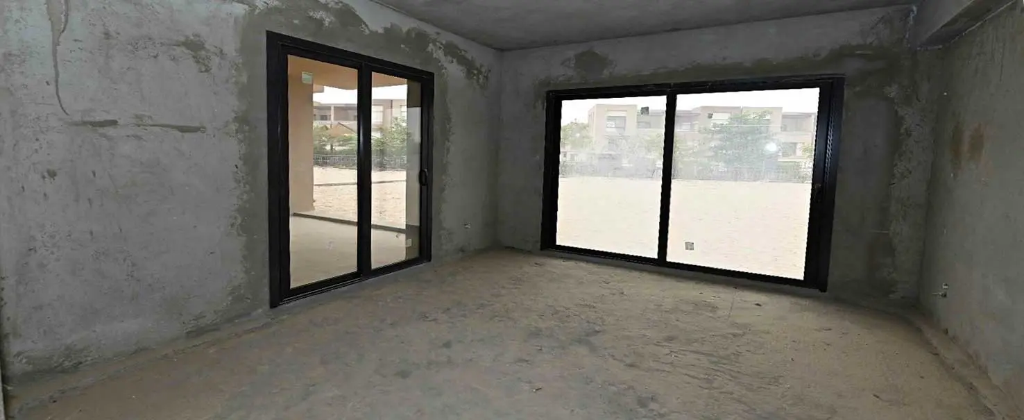 District 5 | Family House