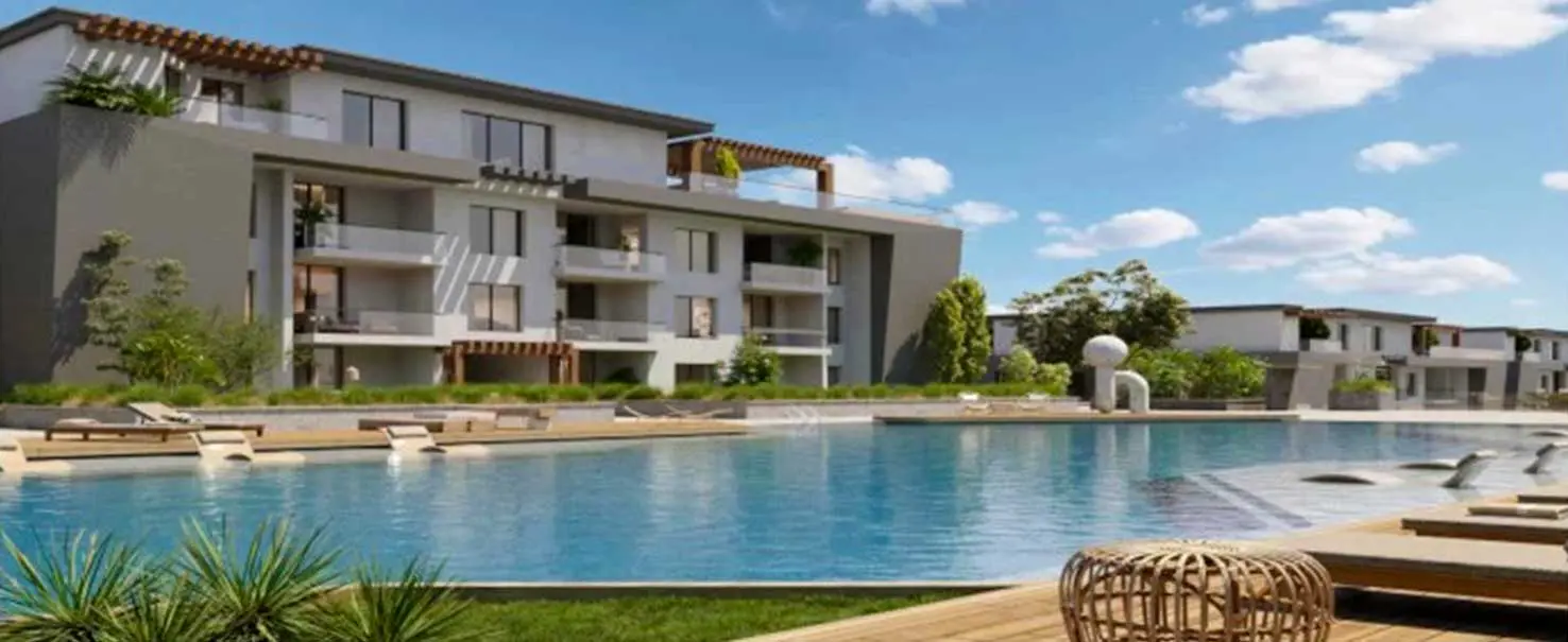 Direction White | Townhouse