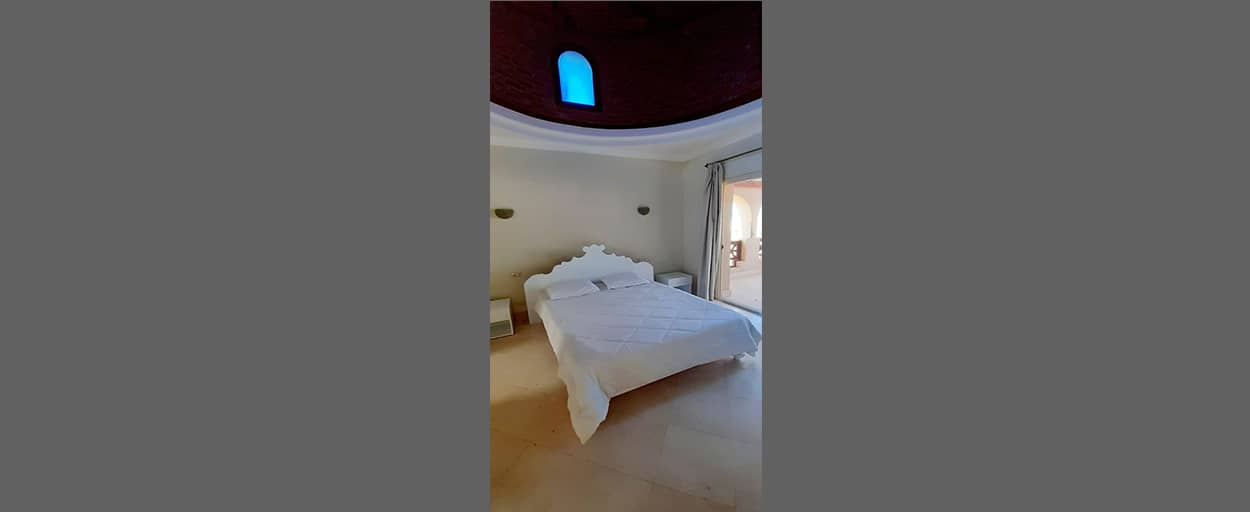  | Villa