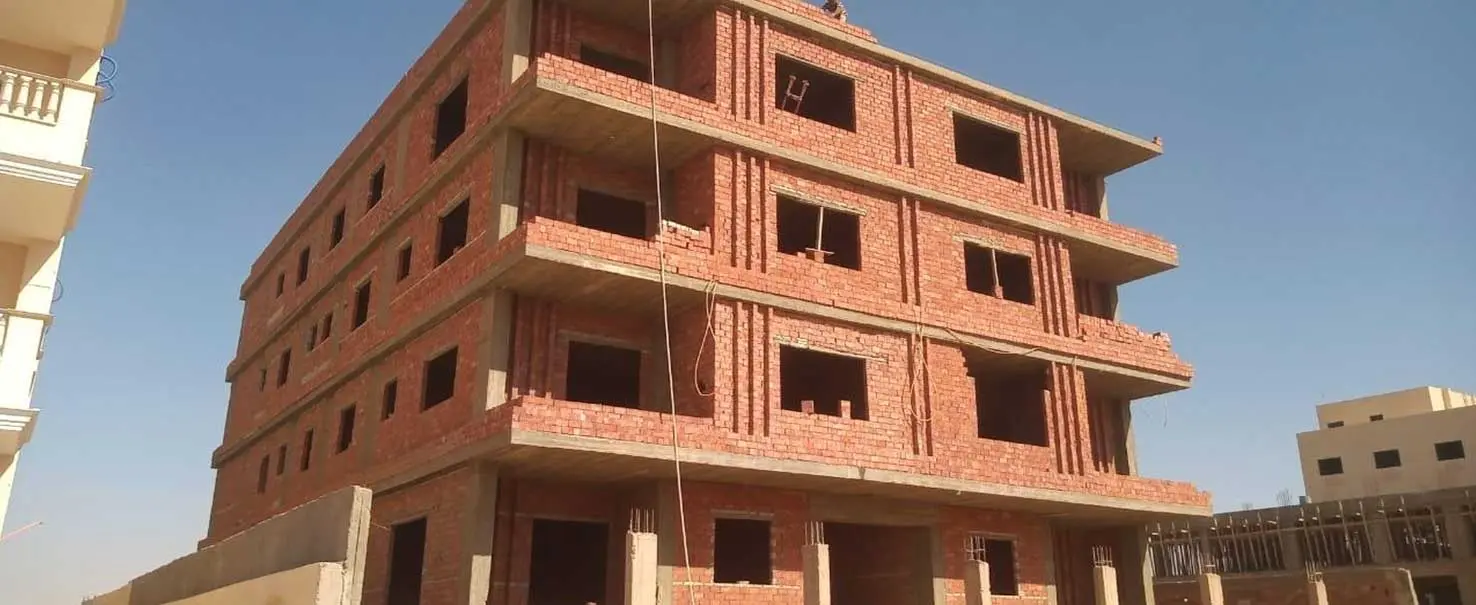 5th Square | Building