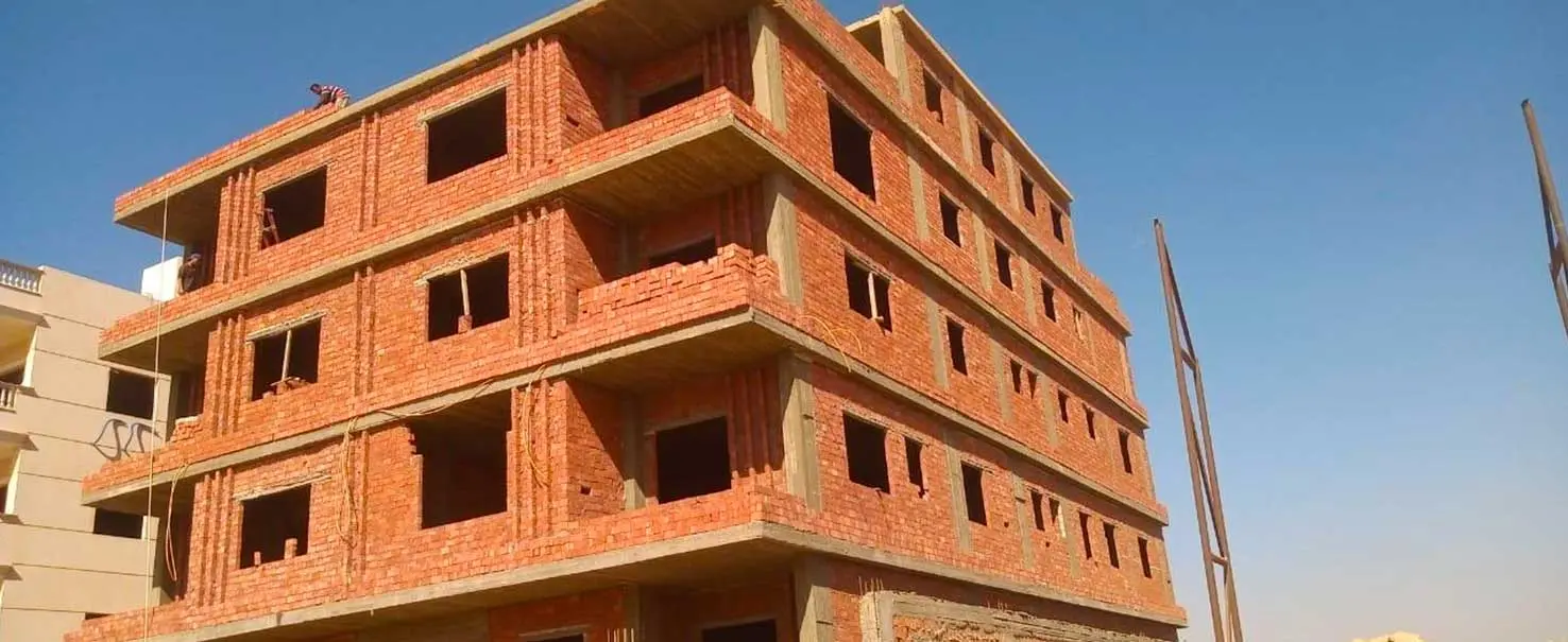 5th Square | Building