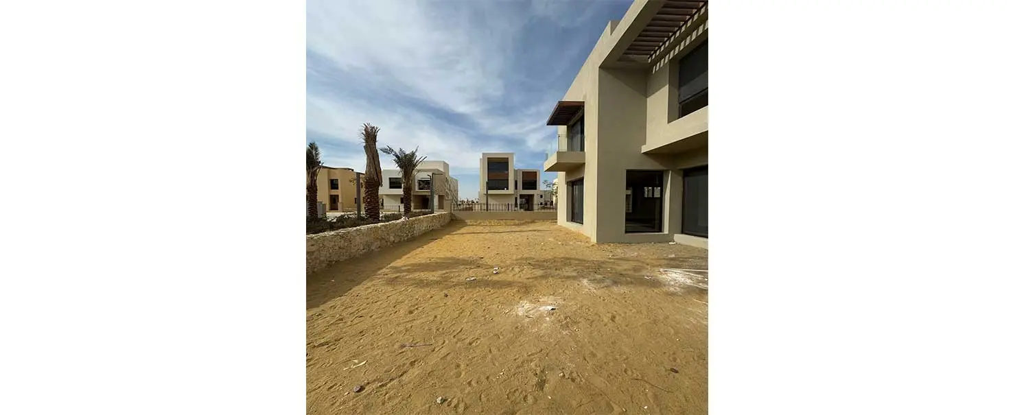 O west | Stand Alone Villa