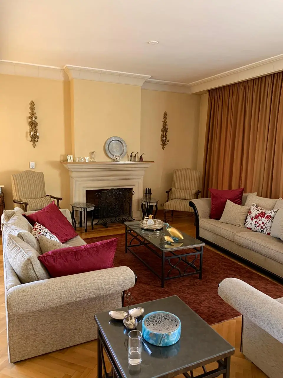 Village Gate | شقة