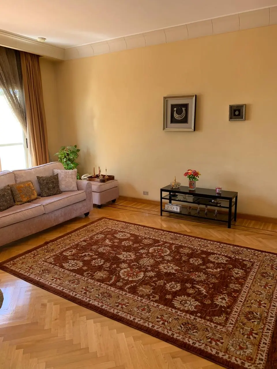 Village Gate | شقة