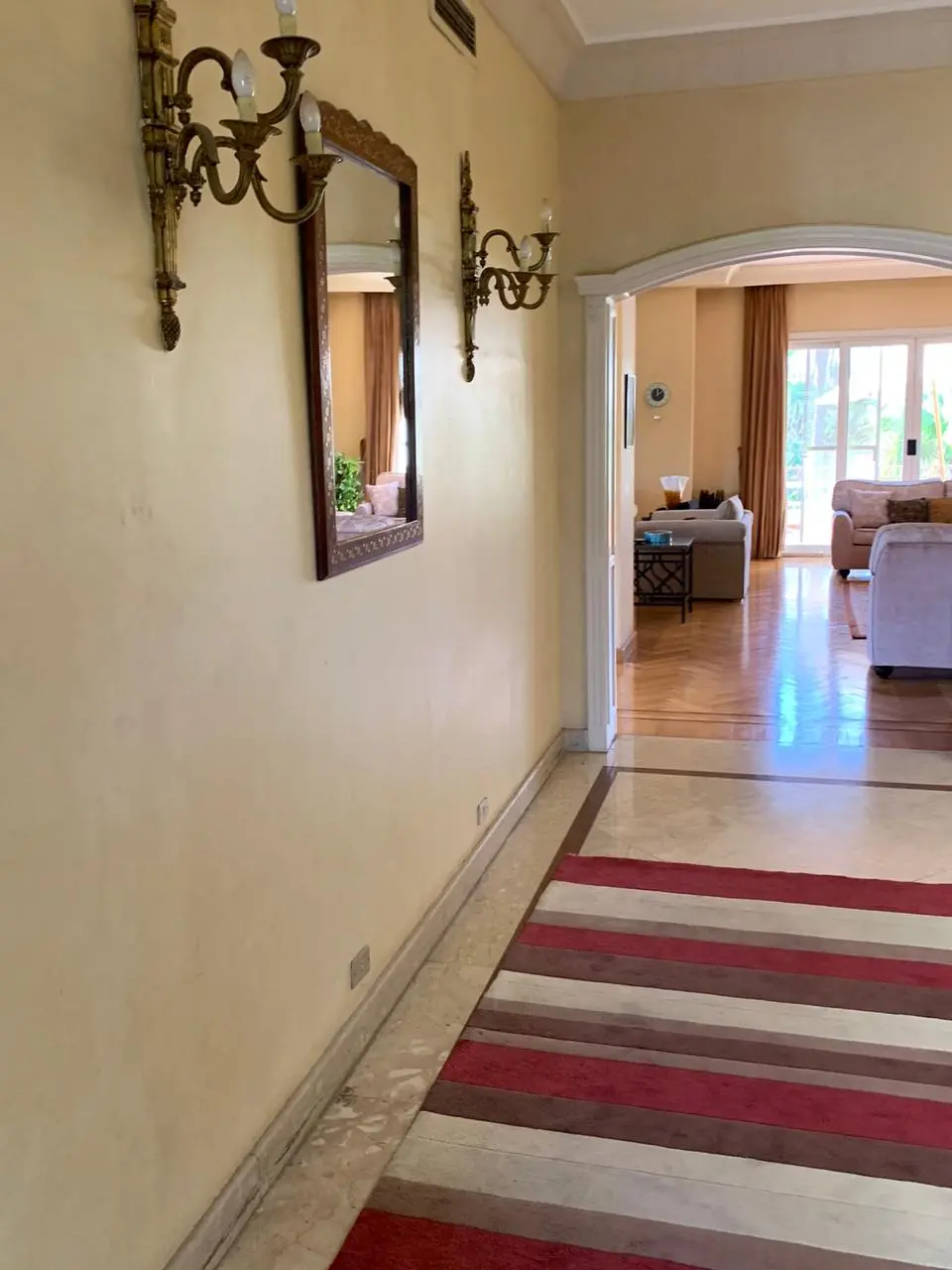 Village Gate | شقة