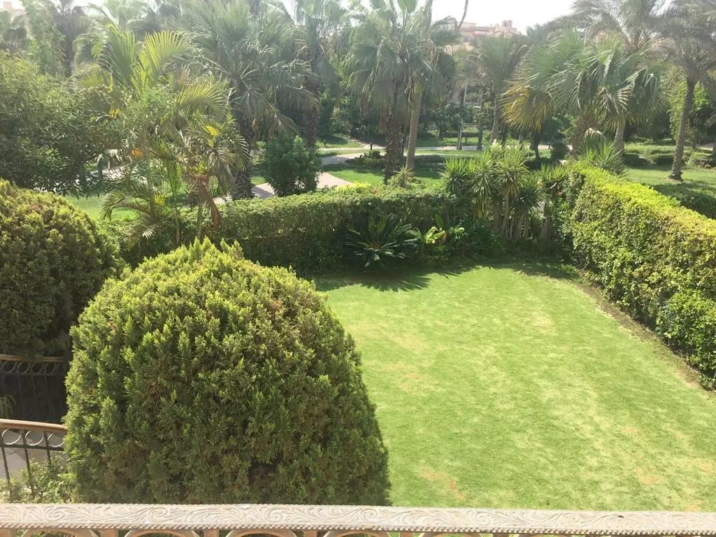 Village Gate | شقة