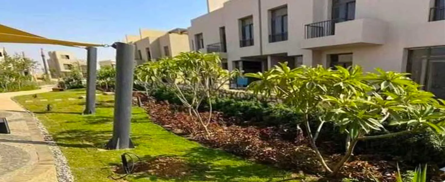 Owest- October | Villa