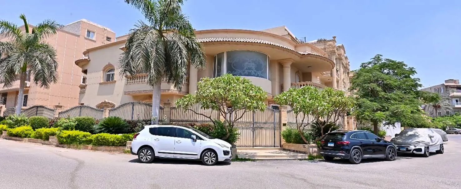 South Academy | Villa