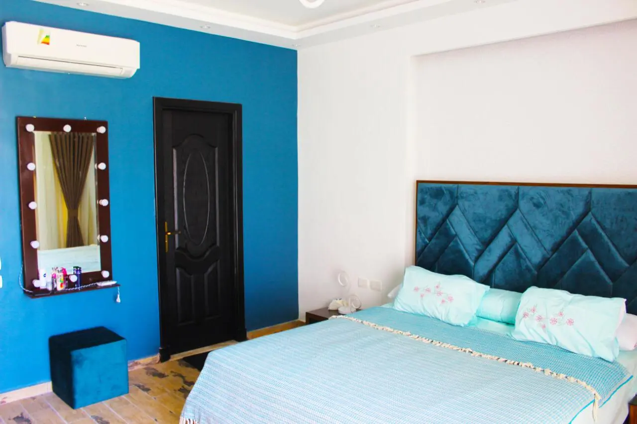 Hacienda West | Townhouse